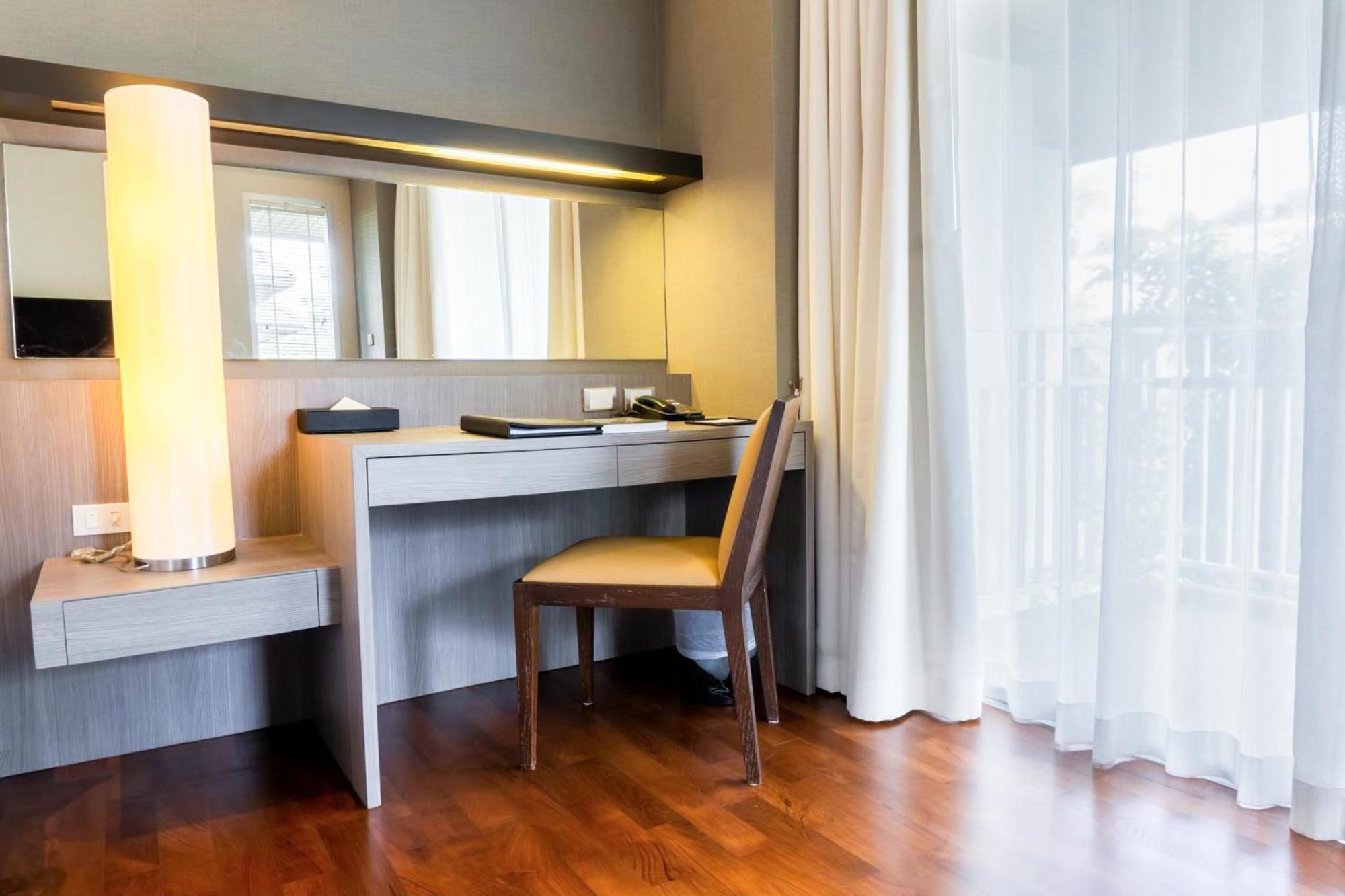 The Park Nine Hotel Srinakarin Банкок Стая снимка