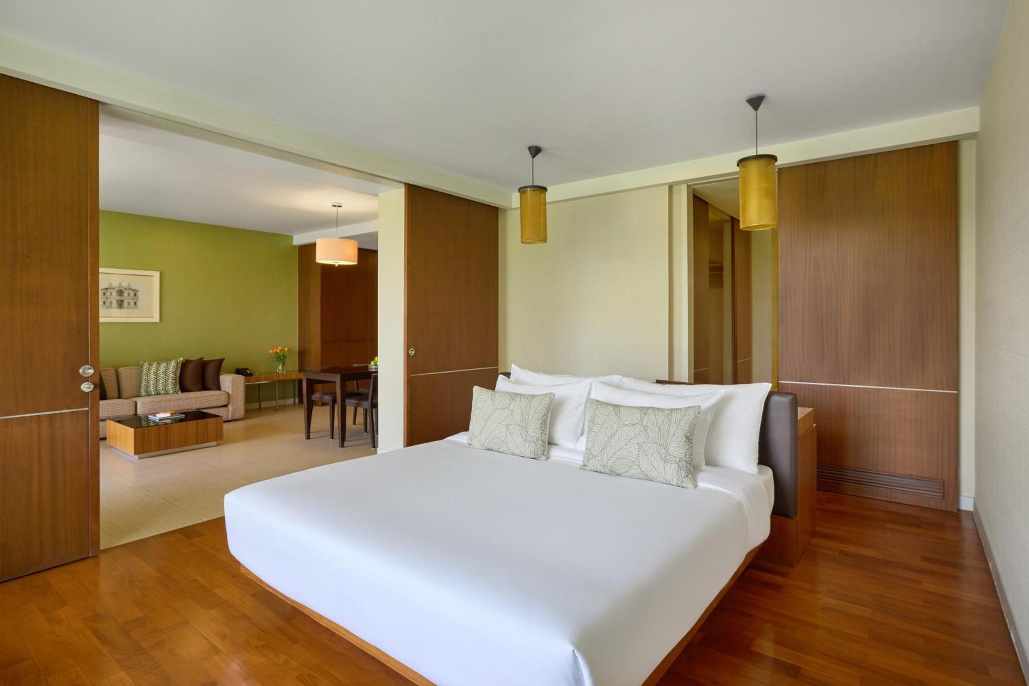 The Park Nine Hotel Srinakarin Банкок Стая снимка