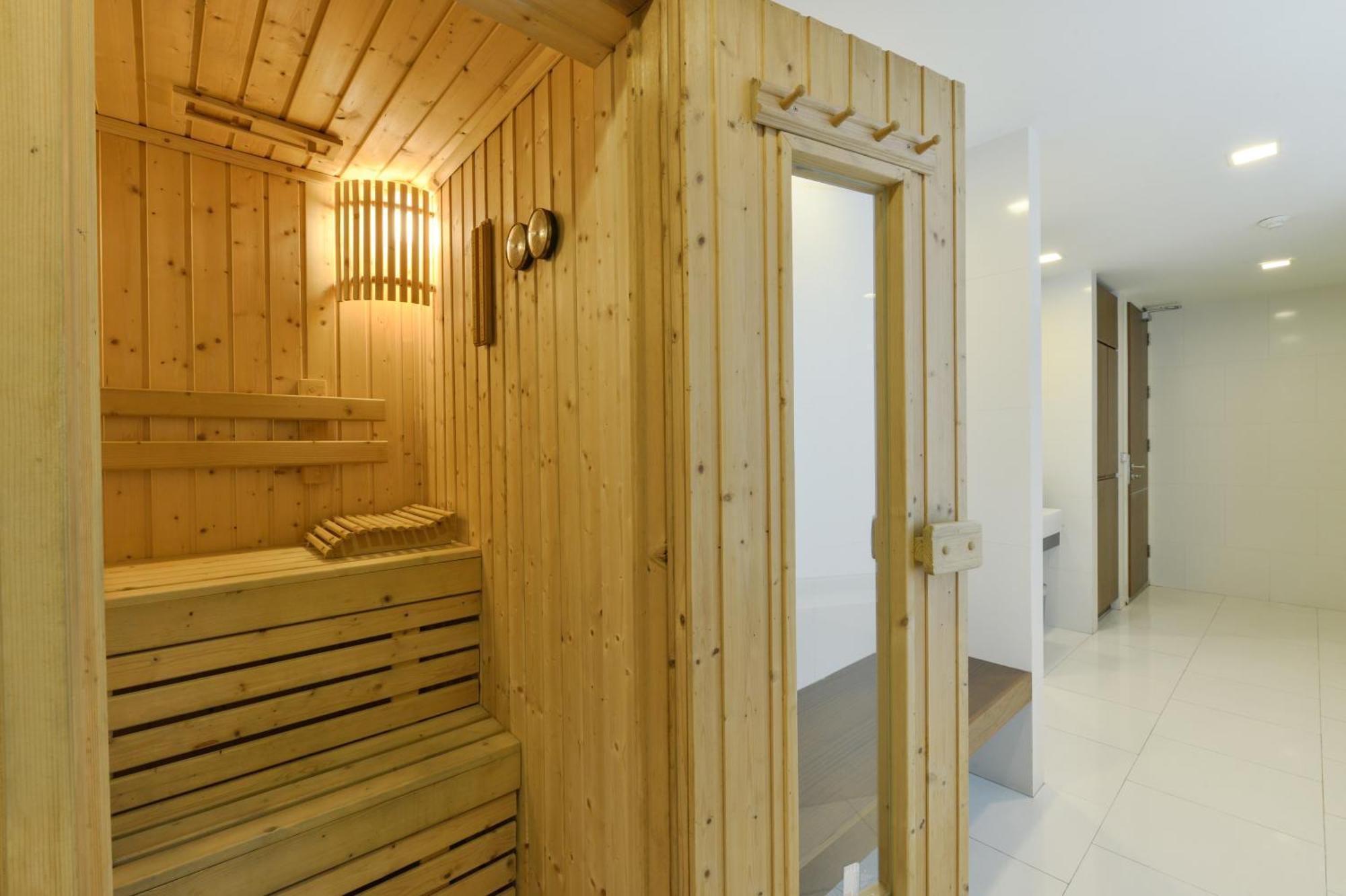 The Park Nine Hotel Srinakarin Банкок Екстериор снимка